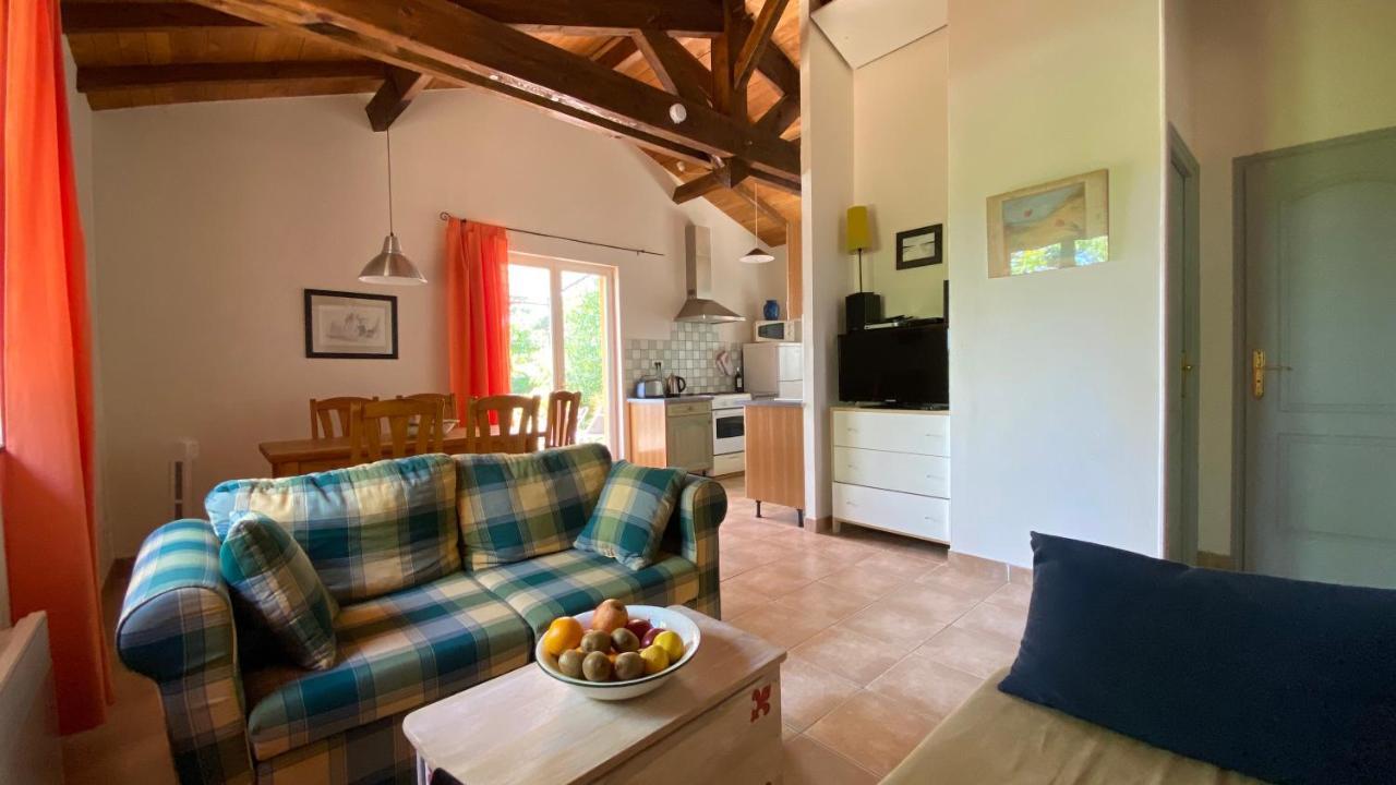 Les Hauts Du Coustalier Doissat Bagian luar foto
