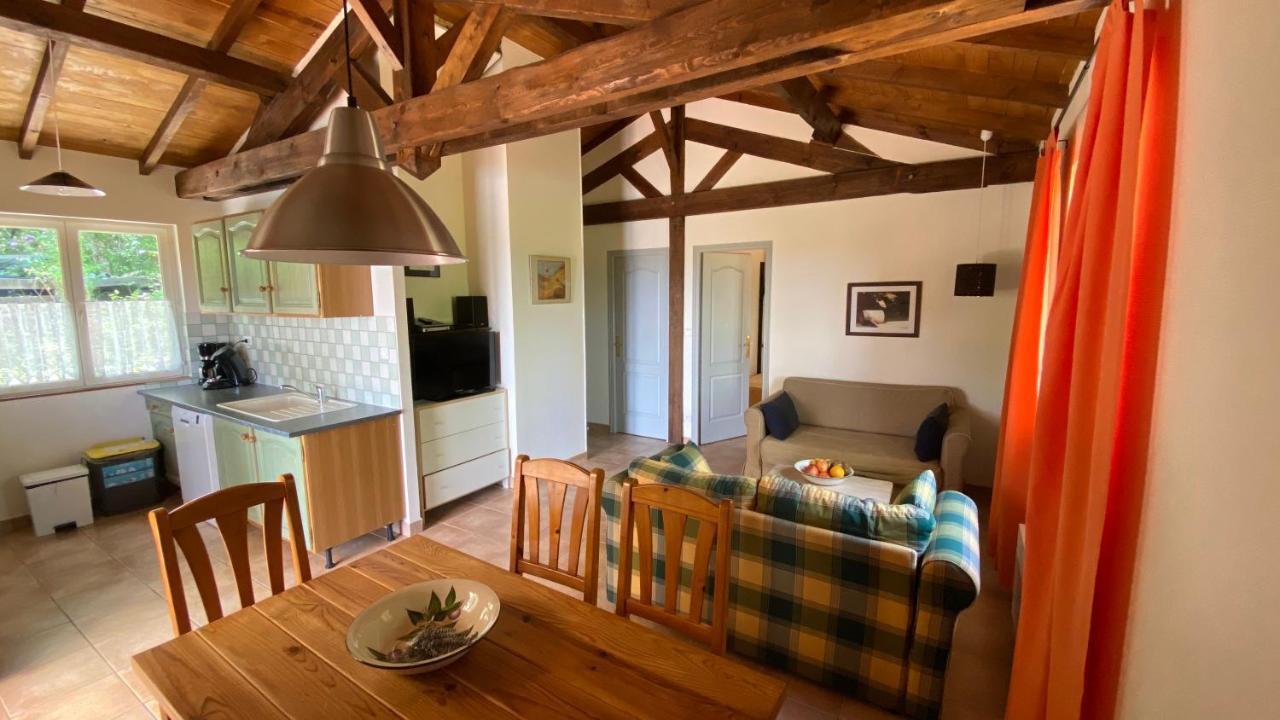Les Hauts Du Coustalier Doissat Bagian luar foto